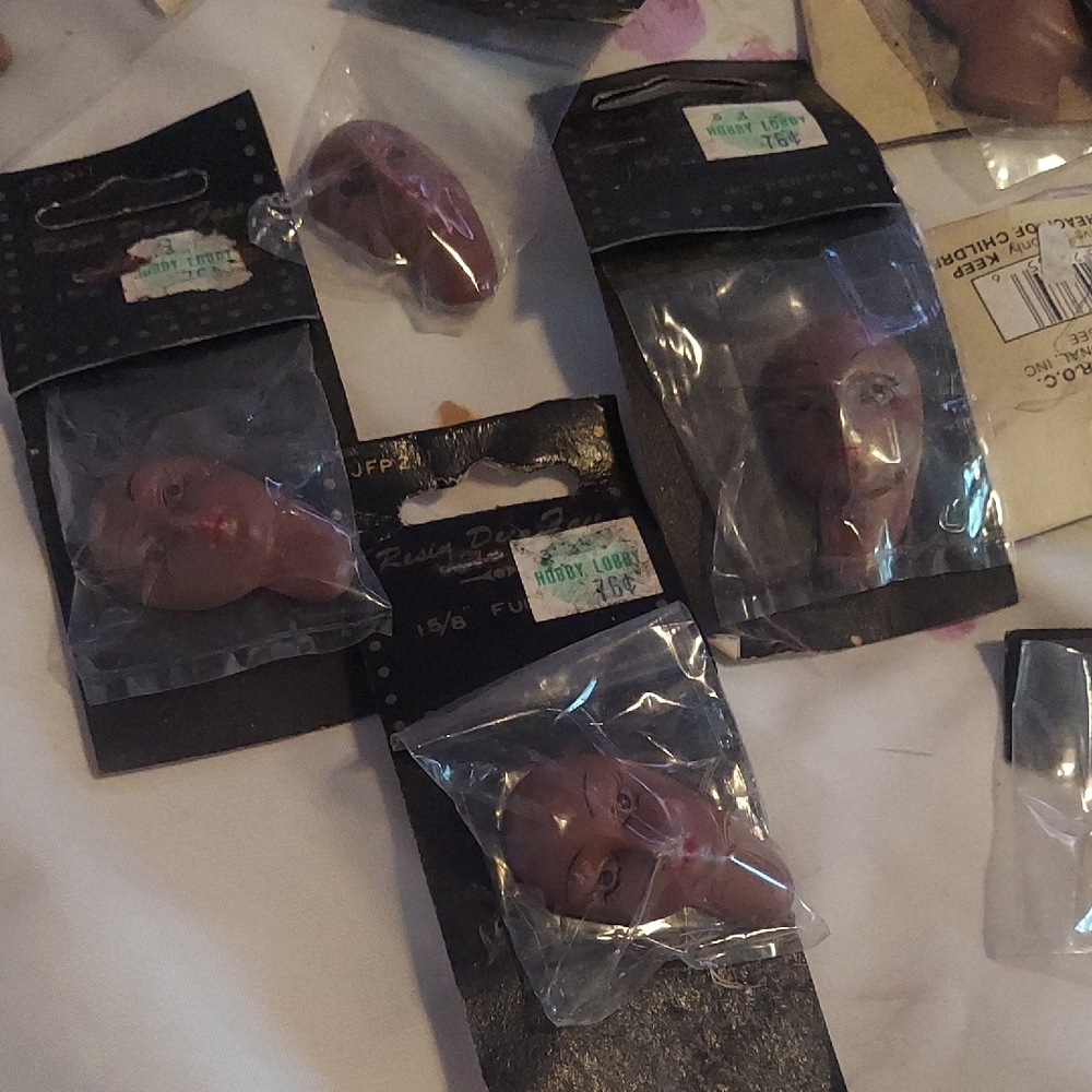 8/$10 All Pieces For $6  Vintage Assorted Deco Flex Doll Heads Set - Picture 3 of 16